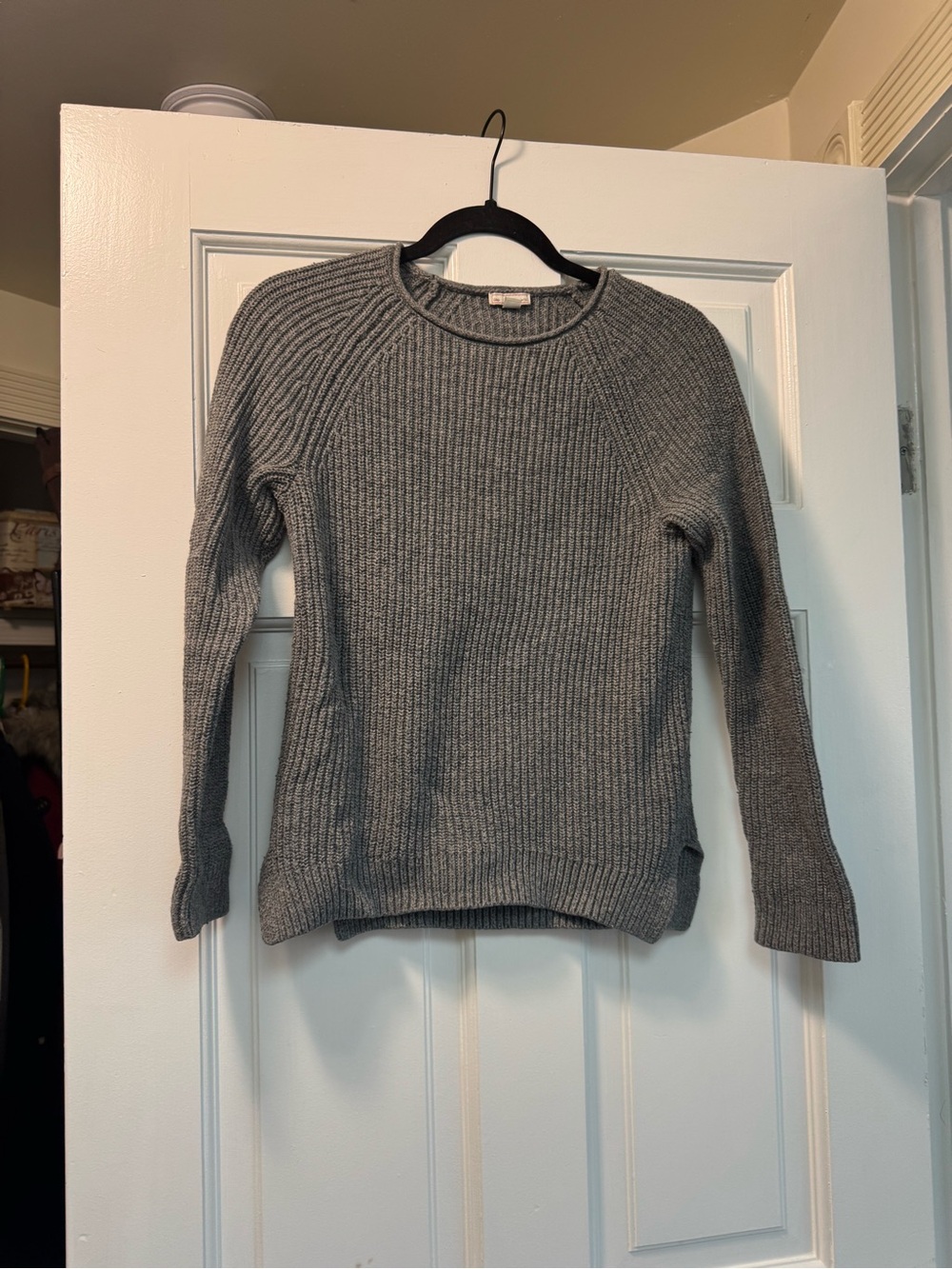 GAP Heather Gray Ribbed Crewneck Sweater